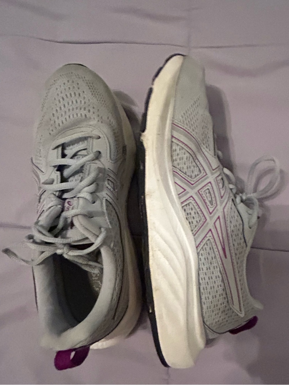 ASICS Women's Light Gray Running Shoes with Purple Accents